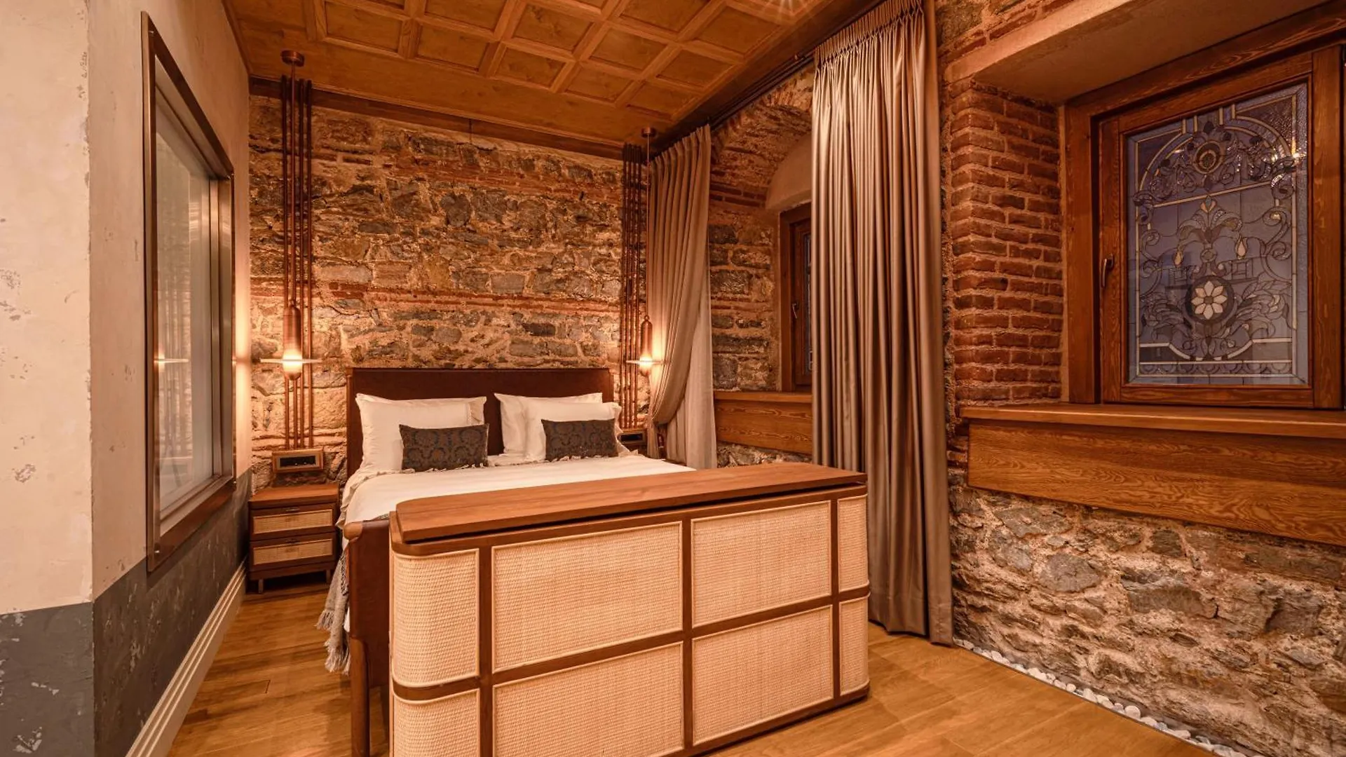Stone Inn Galata Isztambul 5*,